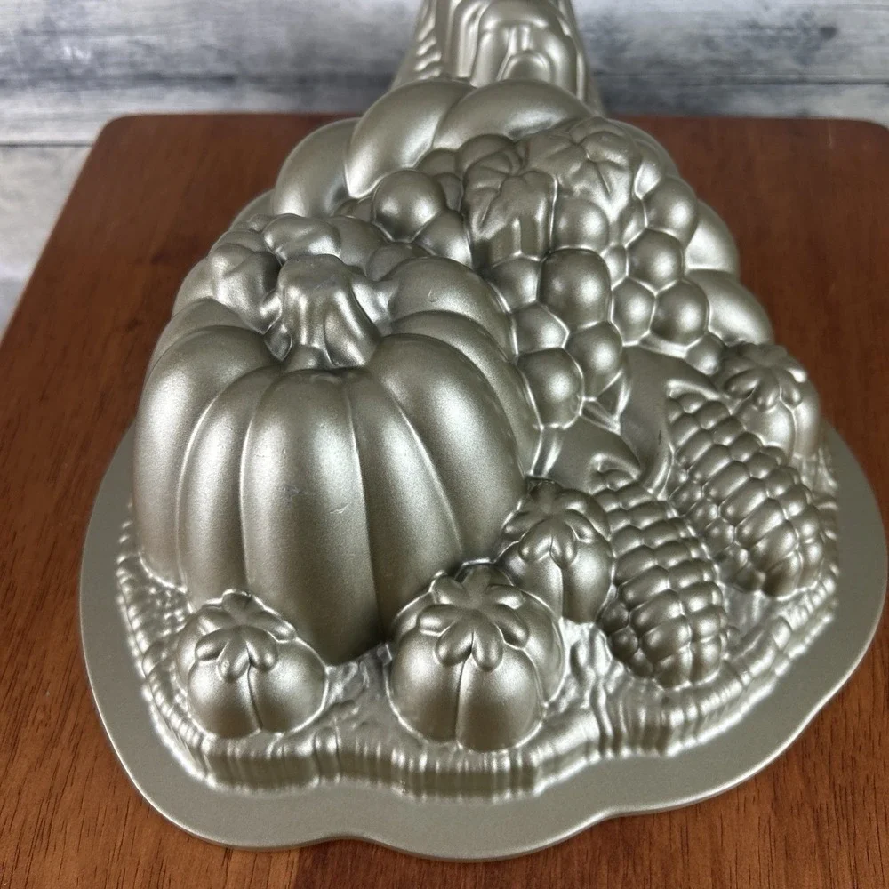 Nordic Ware cornucopia cake